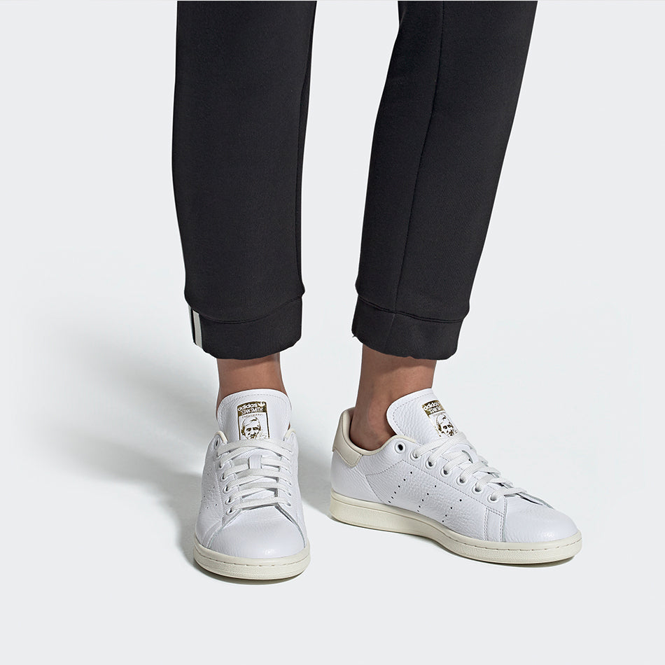 (WMNS) adidas Stan Smith 'Off White' CG6820