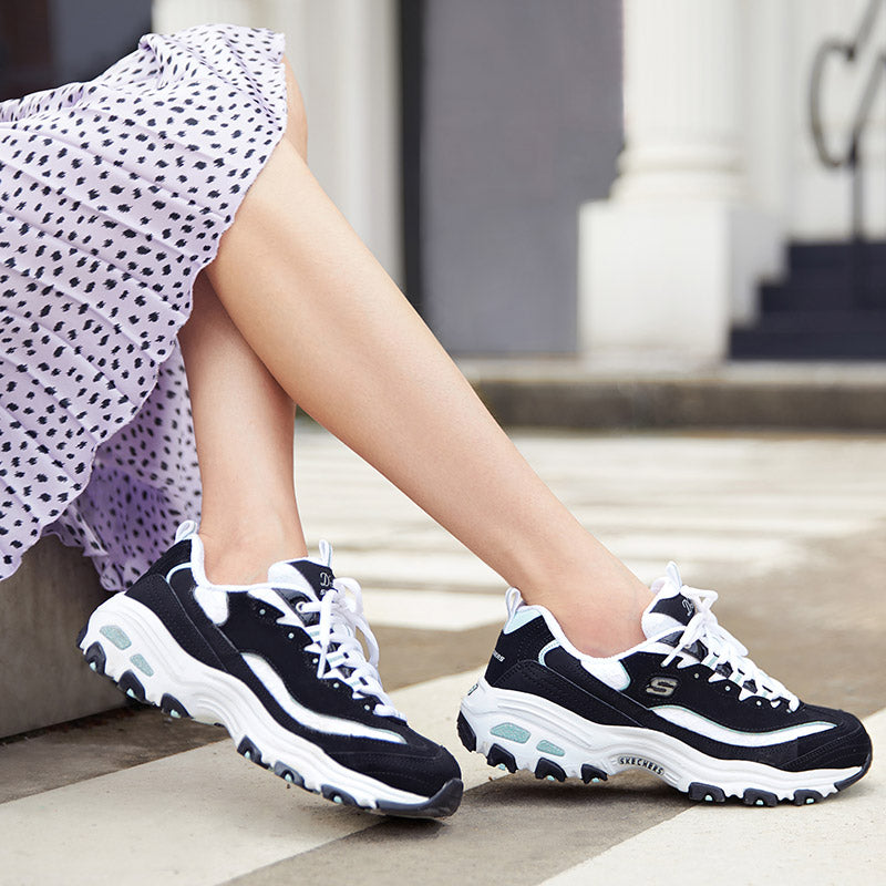 (WMNS) Skechers D'lite-Looking Glass 11959-BKW