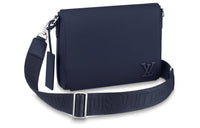 LOUIS VUITTON Takeoff Messenger