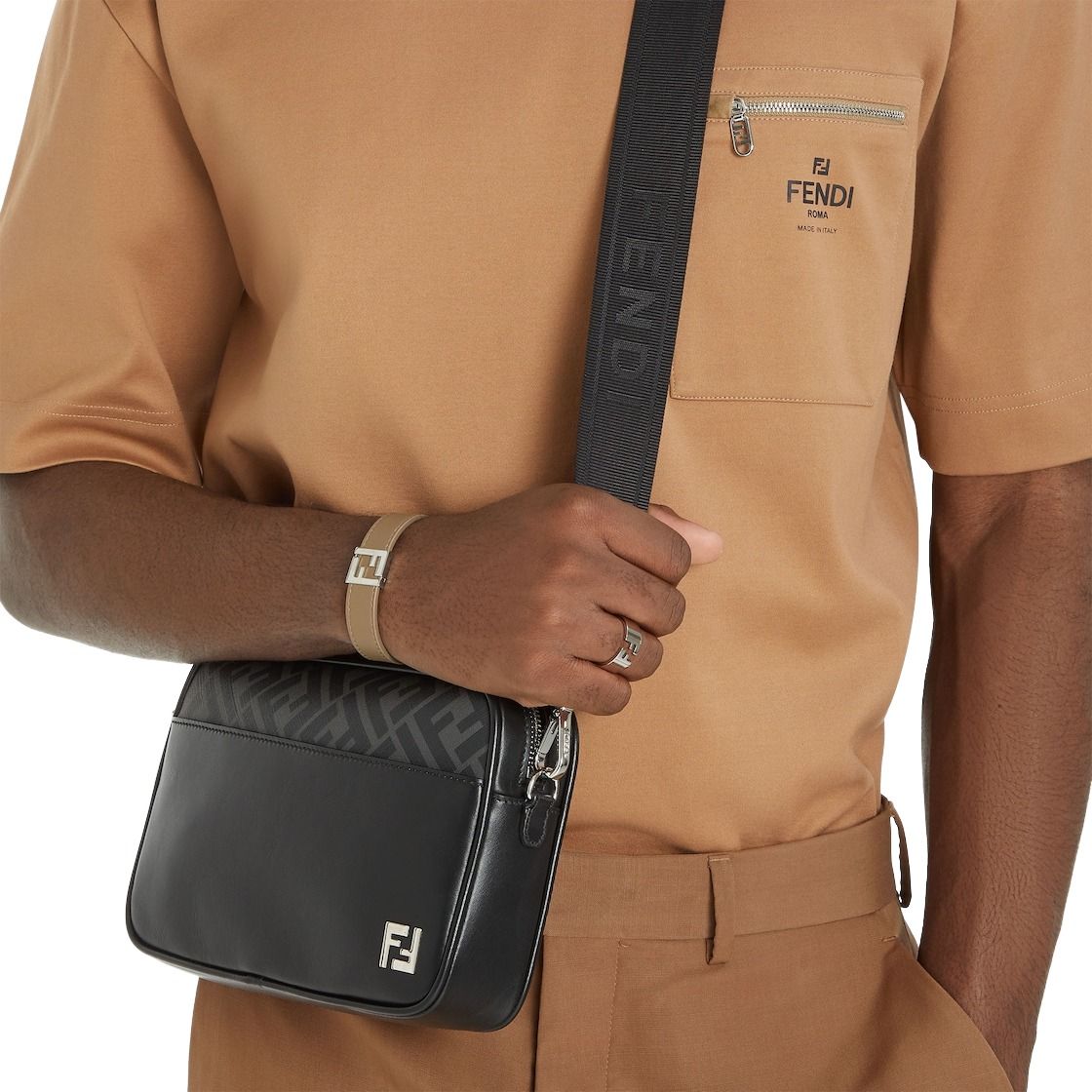 Fendi FW25 Squared FF Camera Case 'Black' 7M0286AJF0F0GXN