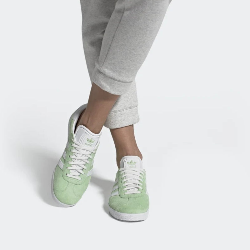 (WMNS) adidas Gazelle 'Green White' EE5534