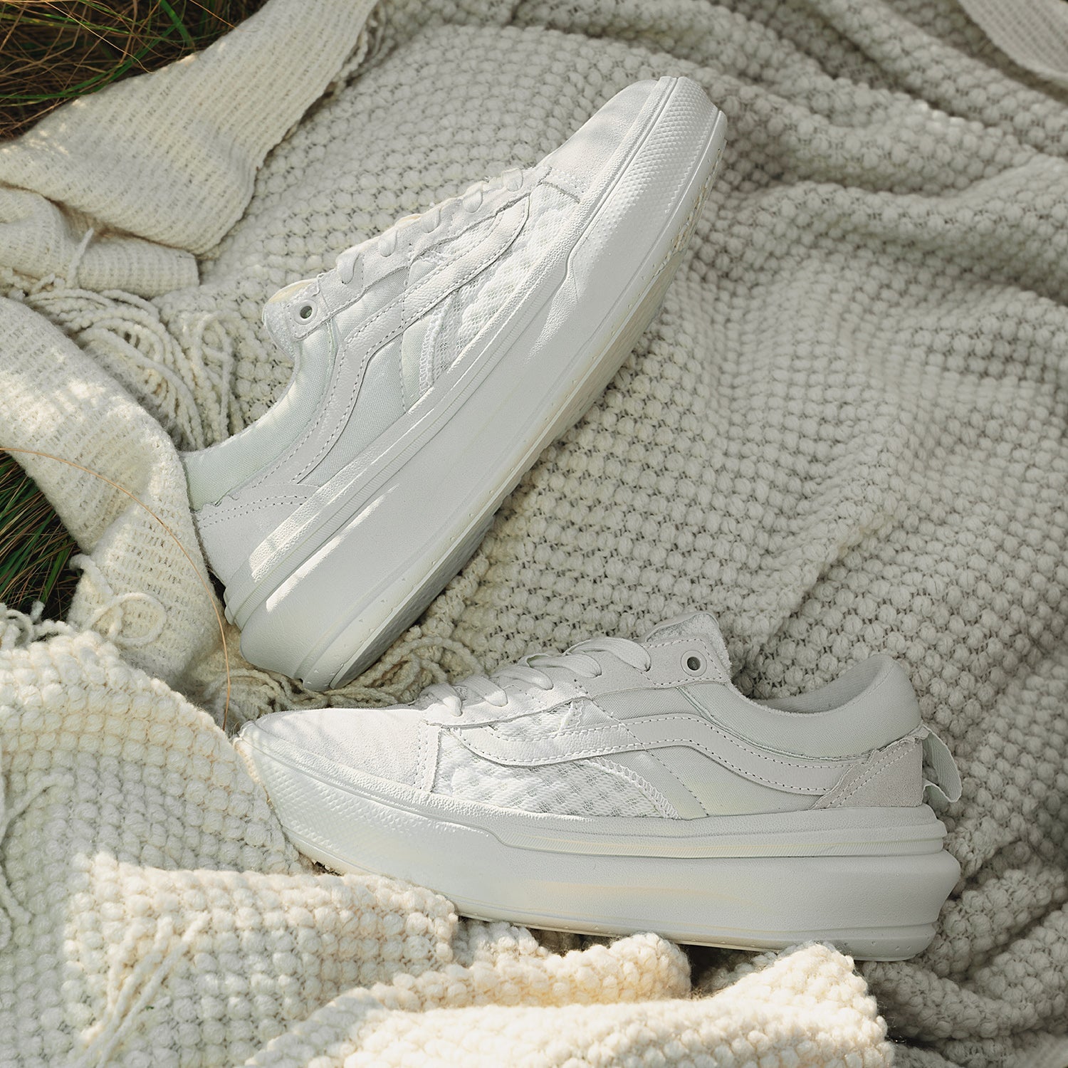 81312Vans Old Skool Overt Plus CC VN0A4BVLQC5