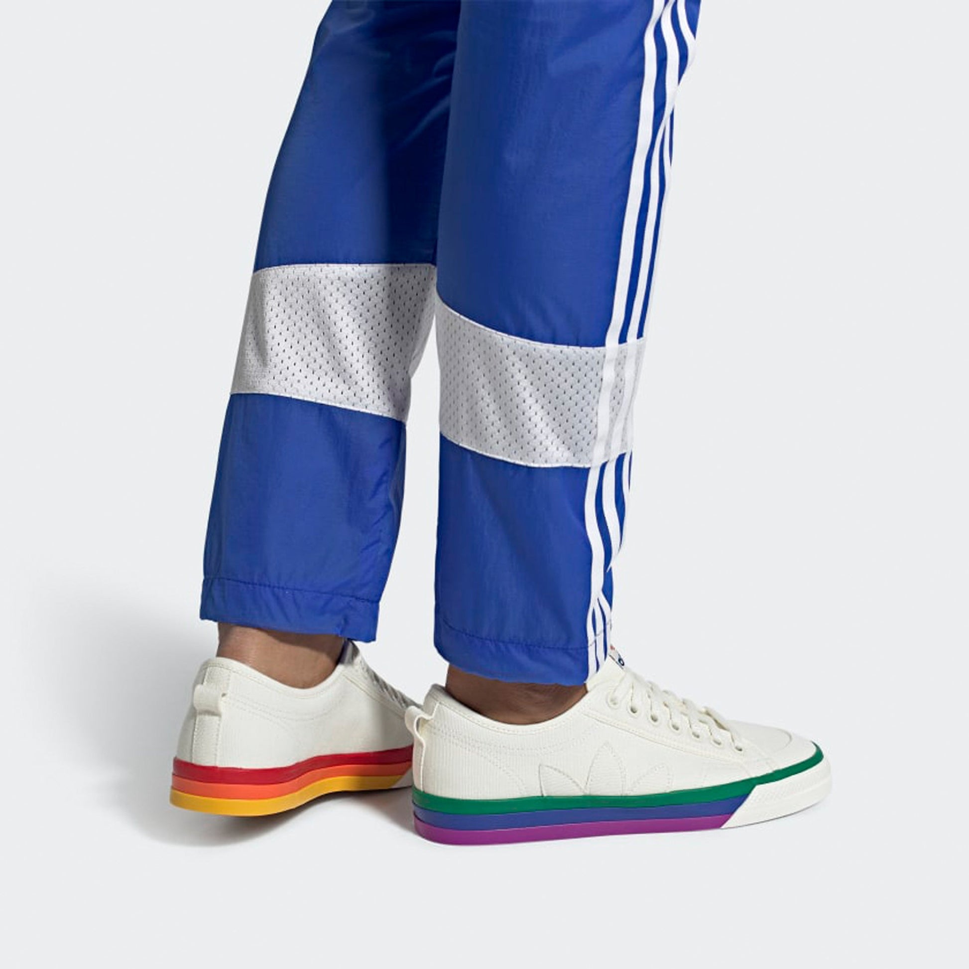 adidas Nizza 'Pride' EF2319