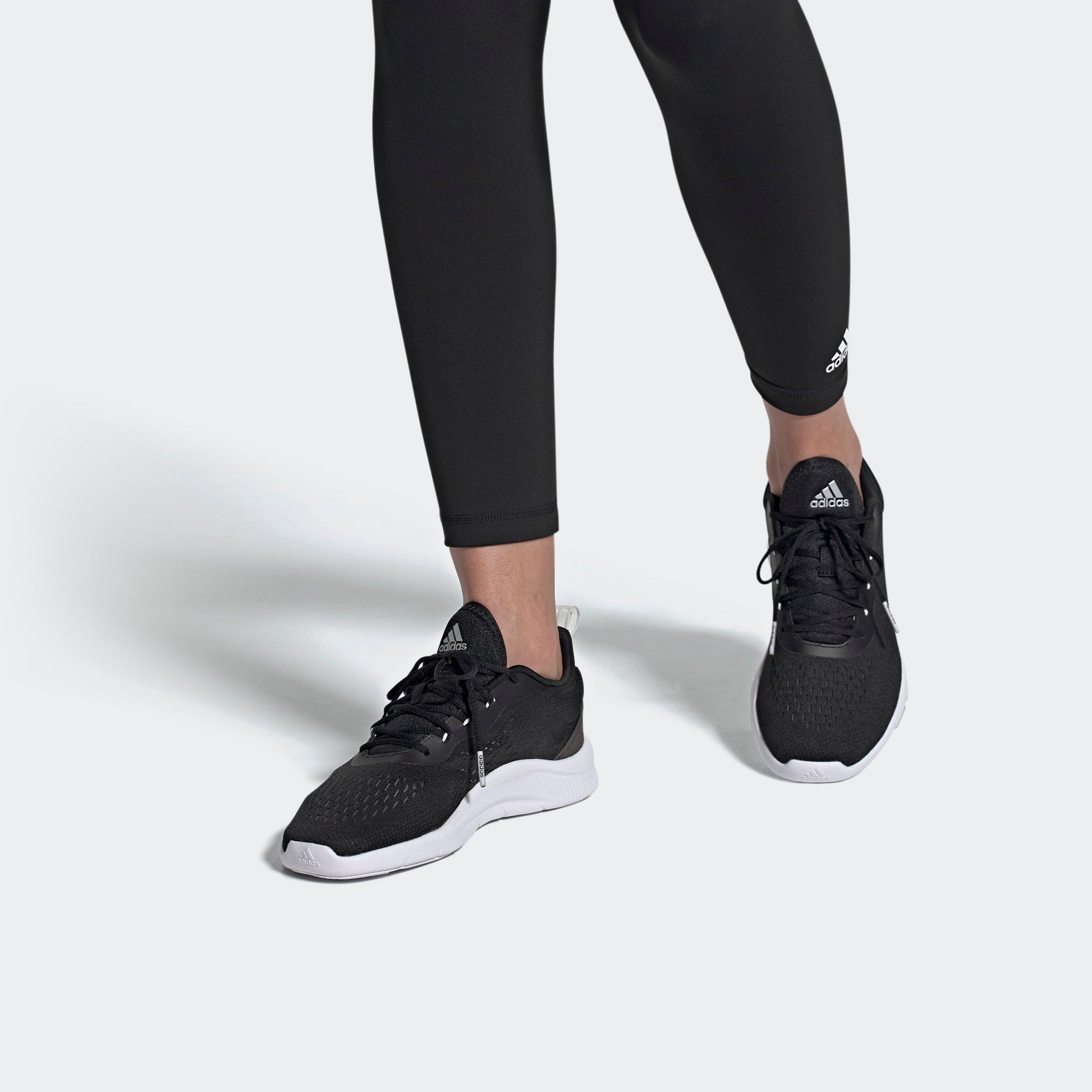 (WMNS) adidas Novamotion 'Black White Grey' FW7305