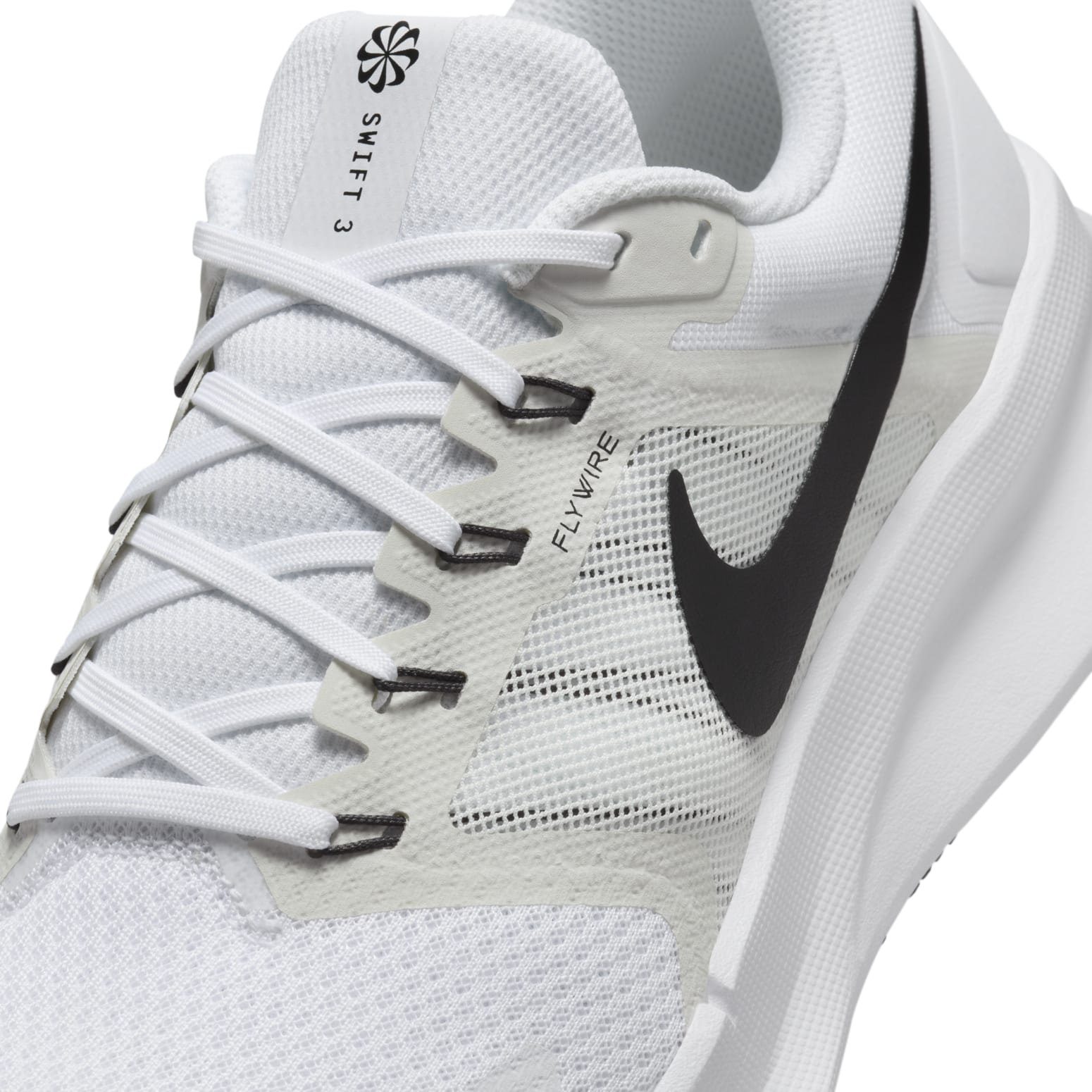 Nike Run Swift 3 'White Black' DR2695-102