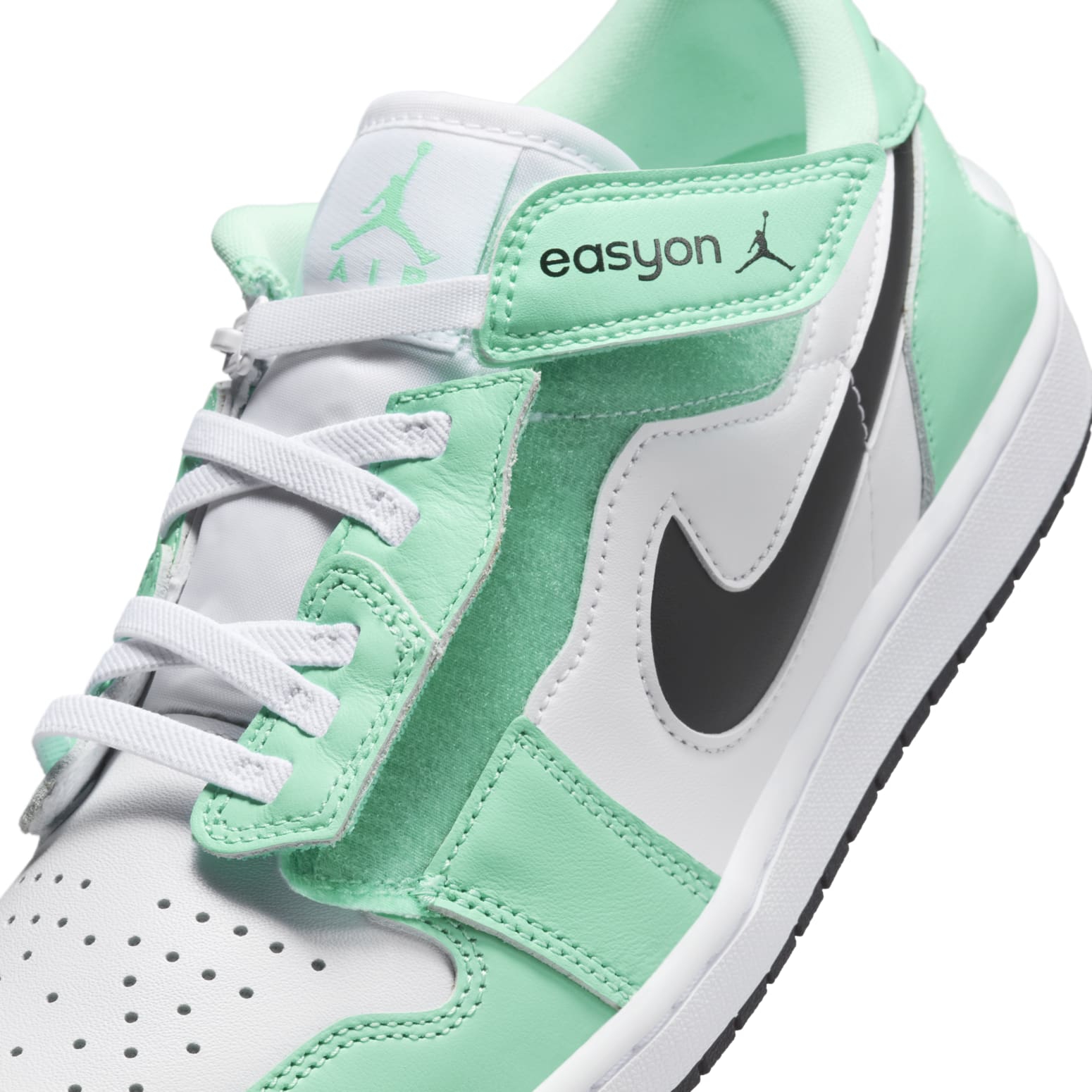 Air Jordan 1 Low Flyease 'Green Glow' DM1206-131