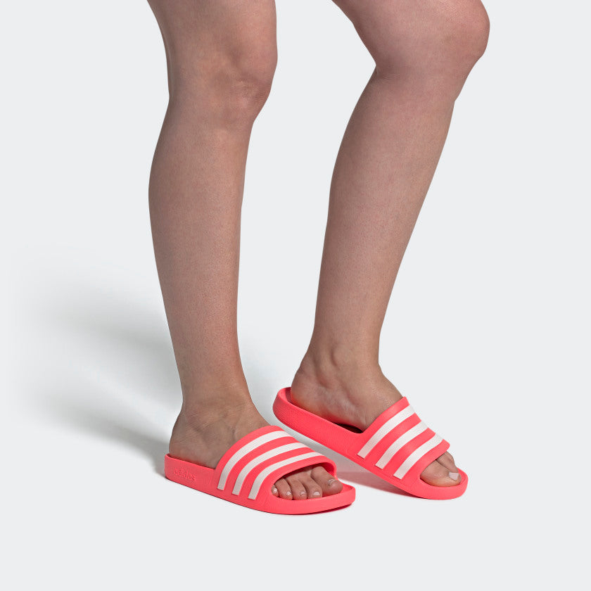 (WMNS) adidas Adilette Aqua Slides 'White Pink' FW4292