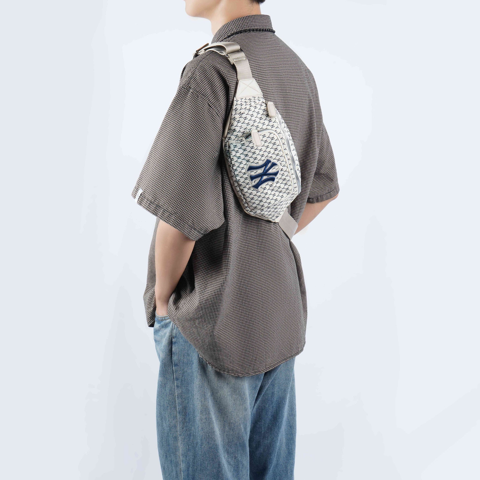 MLB Monogram Series Retro Full Print NY New York Yankees Casual Classic fanny pack White 32BGC9941-50I
