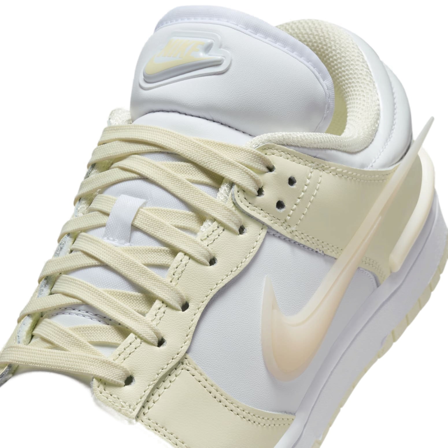 (WMNS) Nike Dunk Low Twist 'Coconut Milk Guava Ice' DZ2794-104