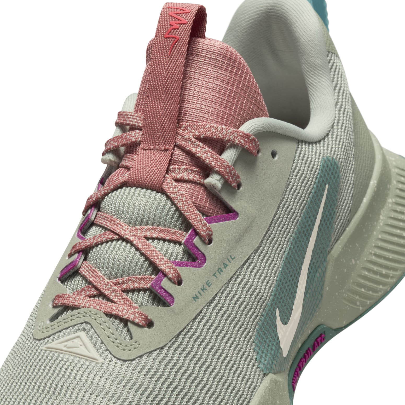 (WMNS) Nike Juniper Trail 3 'Green Pink' FQ0902-300