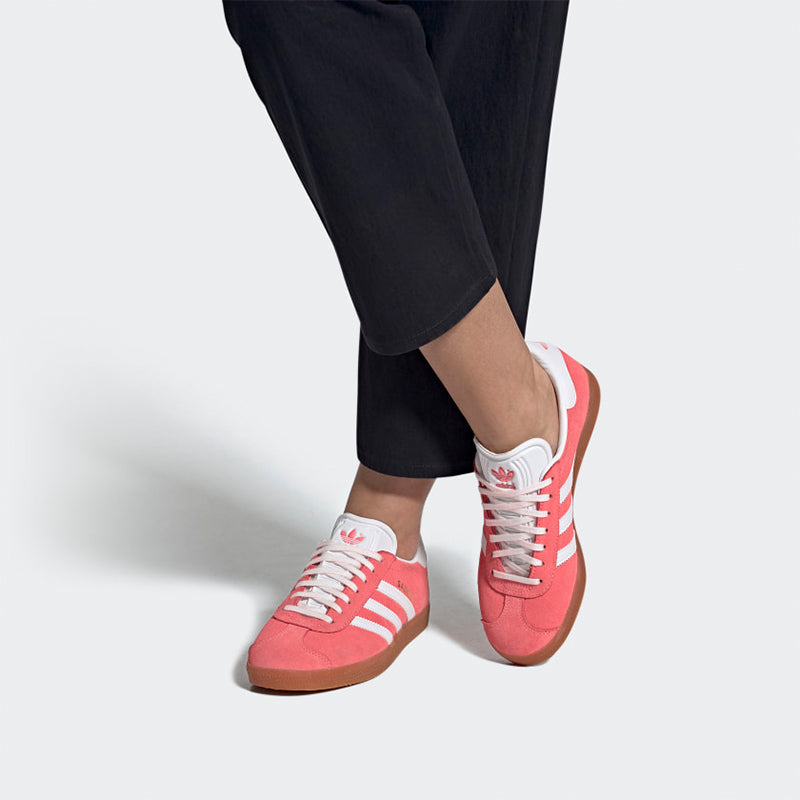 (WMNS) adidas Gazelle 'White Pink' FU9908