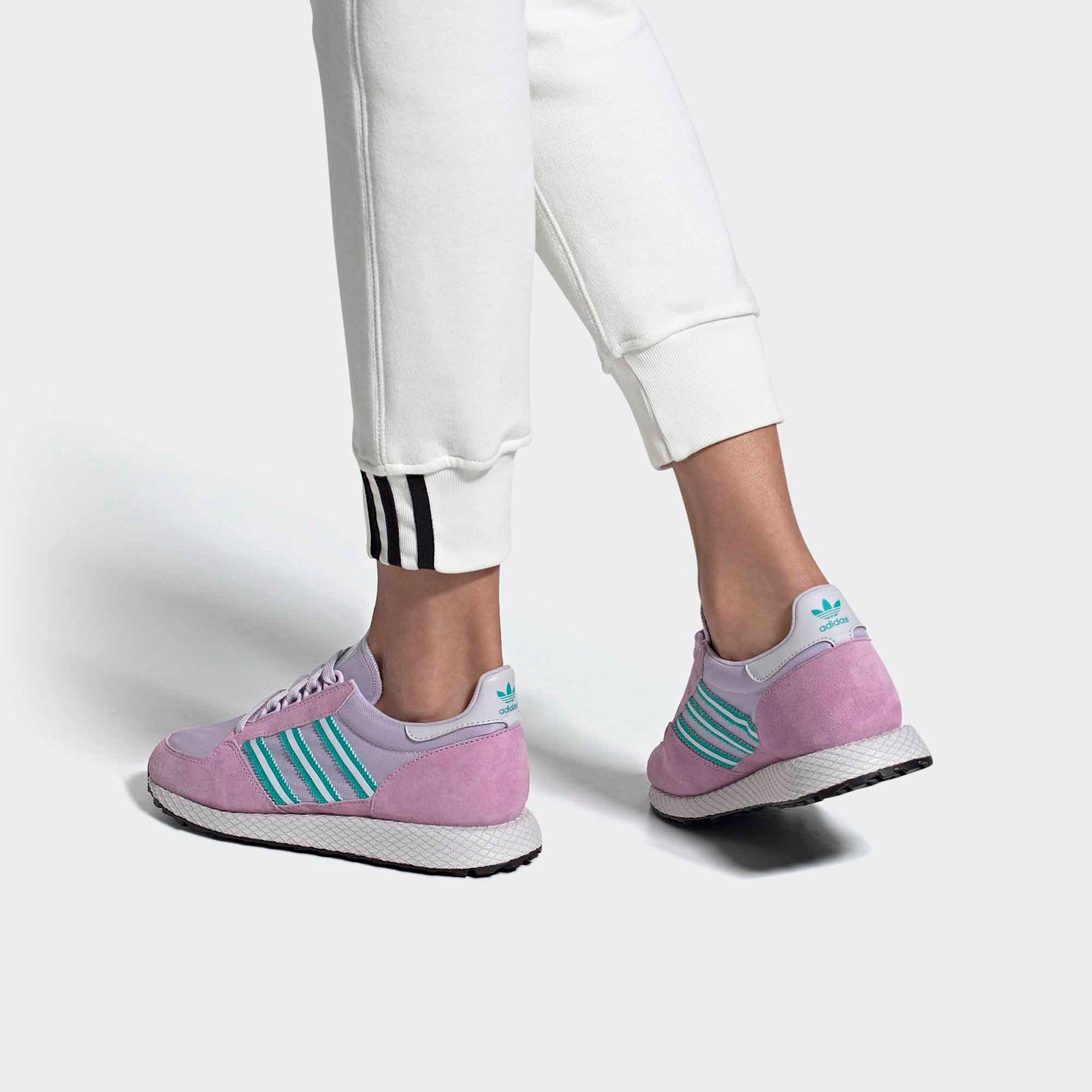 (WMNS) adidas Forest Grove 'Clear Lilac' EH0322