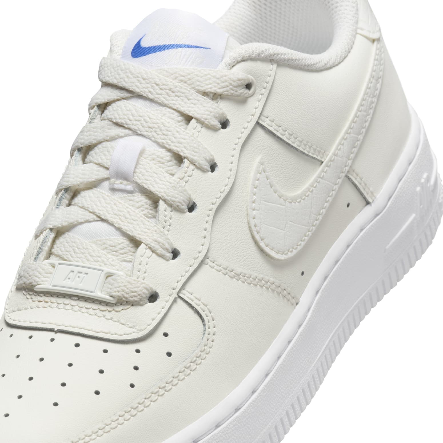 (GS) Nike Air Force 1 LV8 'Sail White Black' FV7725-100