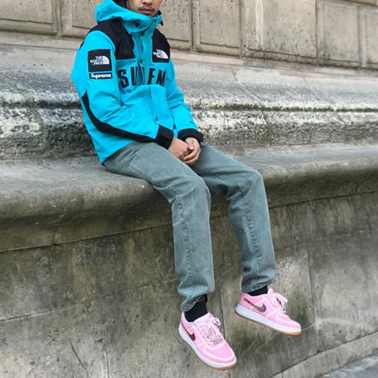 Supreme SS19 x The North Face Arc Logo Mountain Parka LightBlue SUP-SS19-551
