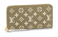 LOUIS VUITTON Zippy Embossed Soft Grained Cow Leather Wallet Women's Khaki/beige/cream