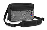 LOUIS VUITTON Expandable Messenger Monogram 3D Gray/Black