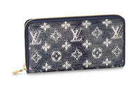 LOUIS VUITTON Zippy Wallet Blue