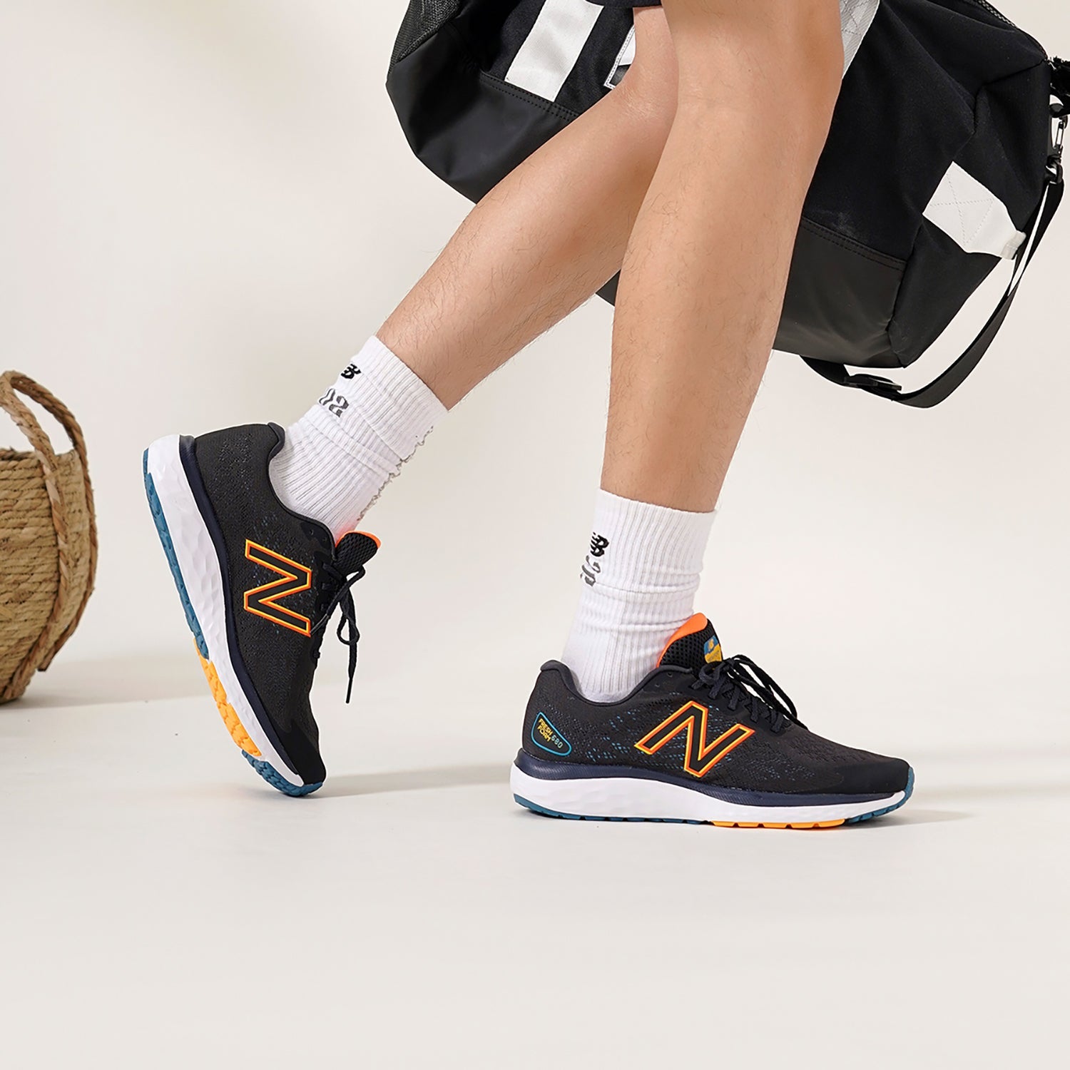 New Balance Fresh Foam 680 v7 'Black Orange Blue' M680CK7