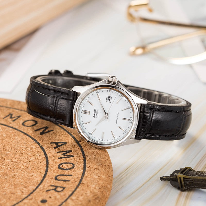 CASIO General DRESS Japan / South Korea Fashion Couple White Analog MTP-1183E-7A&LTP-1183E-7A