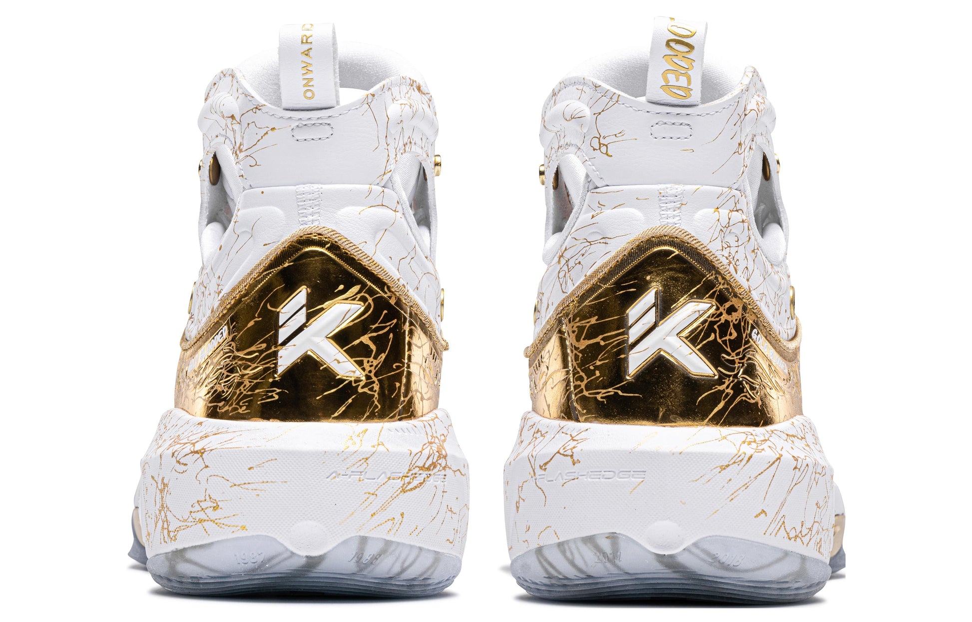 ANTA Klay Thompson 8 'Gold Blooded' 112241101S-1