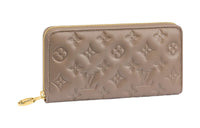 LOUIS VUITTON Zippy Wallet