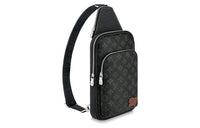 LOUIS VUITTON Avenue Crossbody Bags