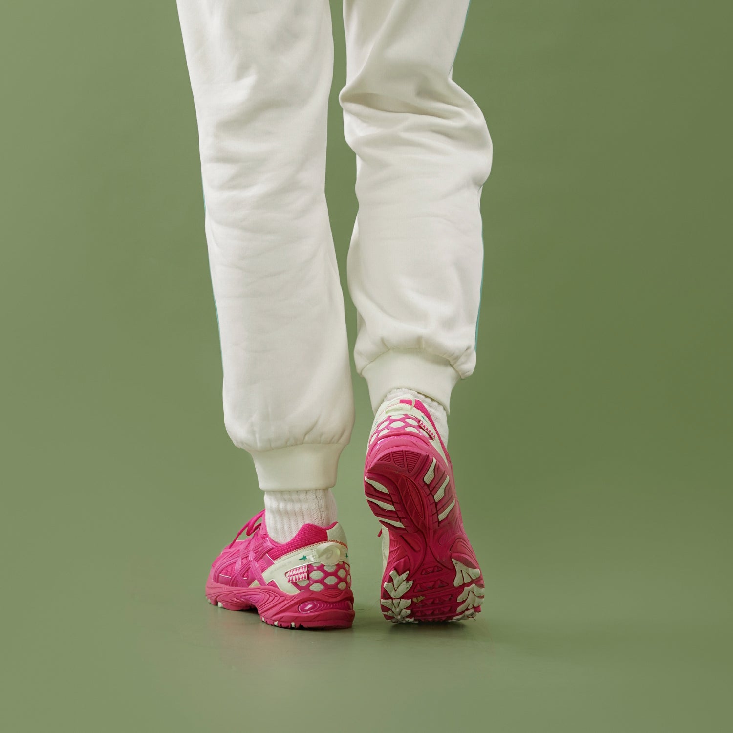 ASICS x 8ON8 Gel-Kahana TR 'Red' 1203A236-500