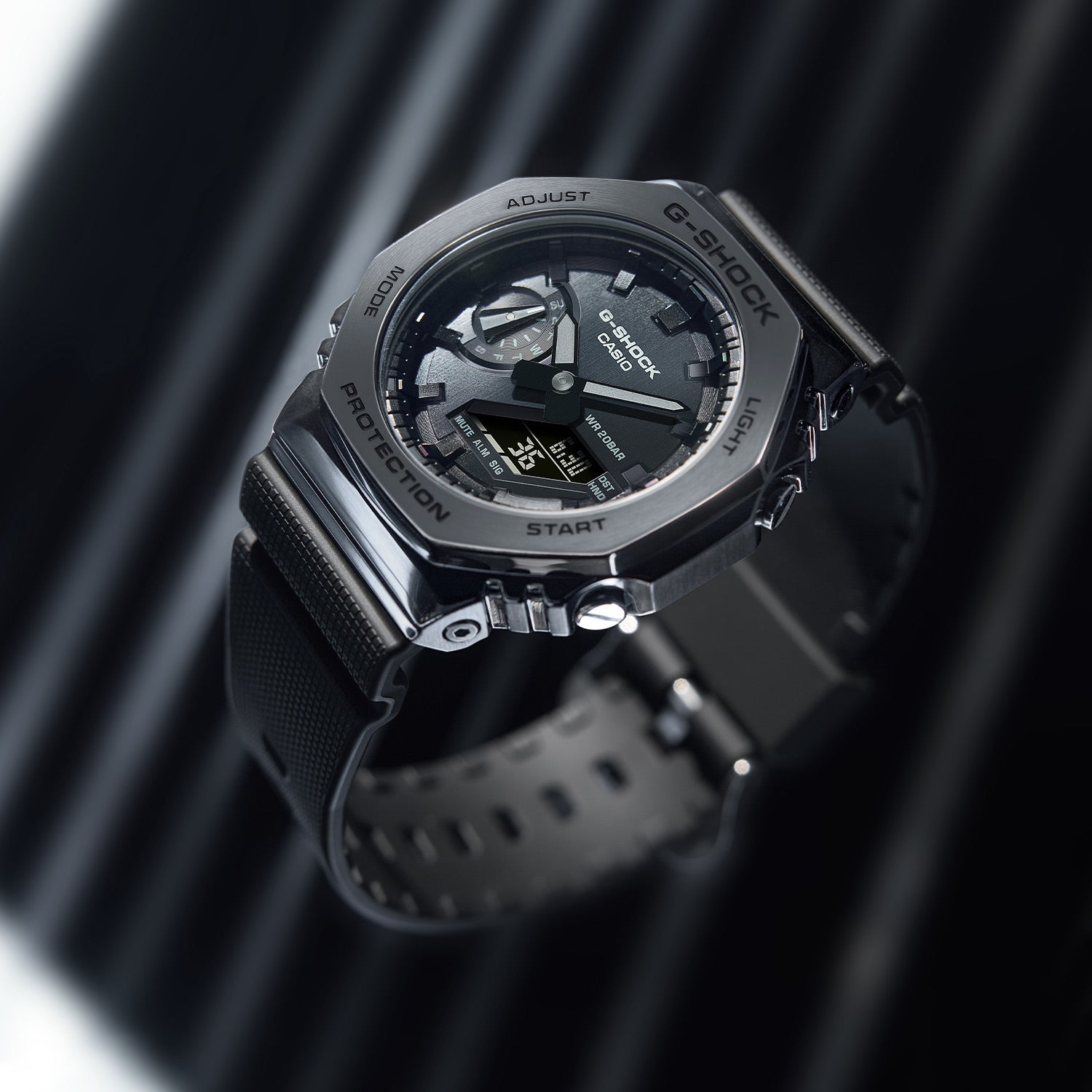 CASIO G-Shock Digital-Analog 'Black Titanium' GM-2100BB-1APR