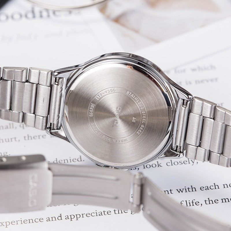 CASIO DRESS Series Business Waterproofes Couple Quartz Stainless Steel Strap Silver Analog MTP-V300D-7A&LTP-V300D-7A