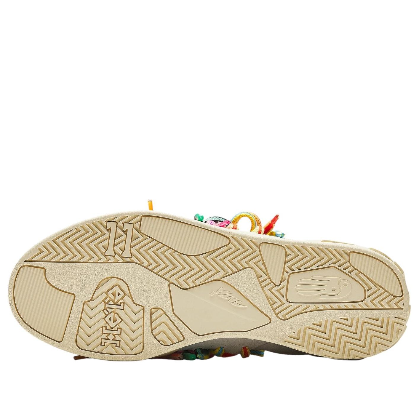 ANTA x Kyrie Irving Hela Style Roots 'White' 8125A1810S-1
