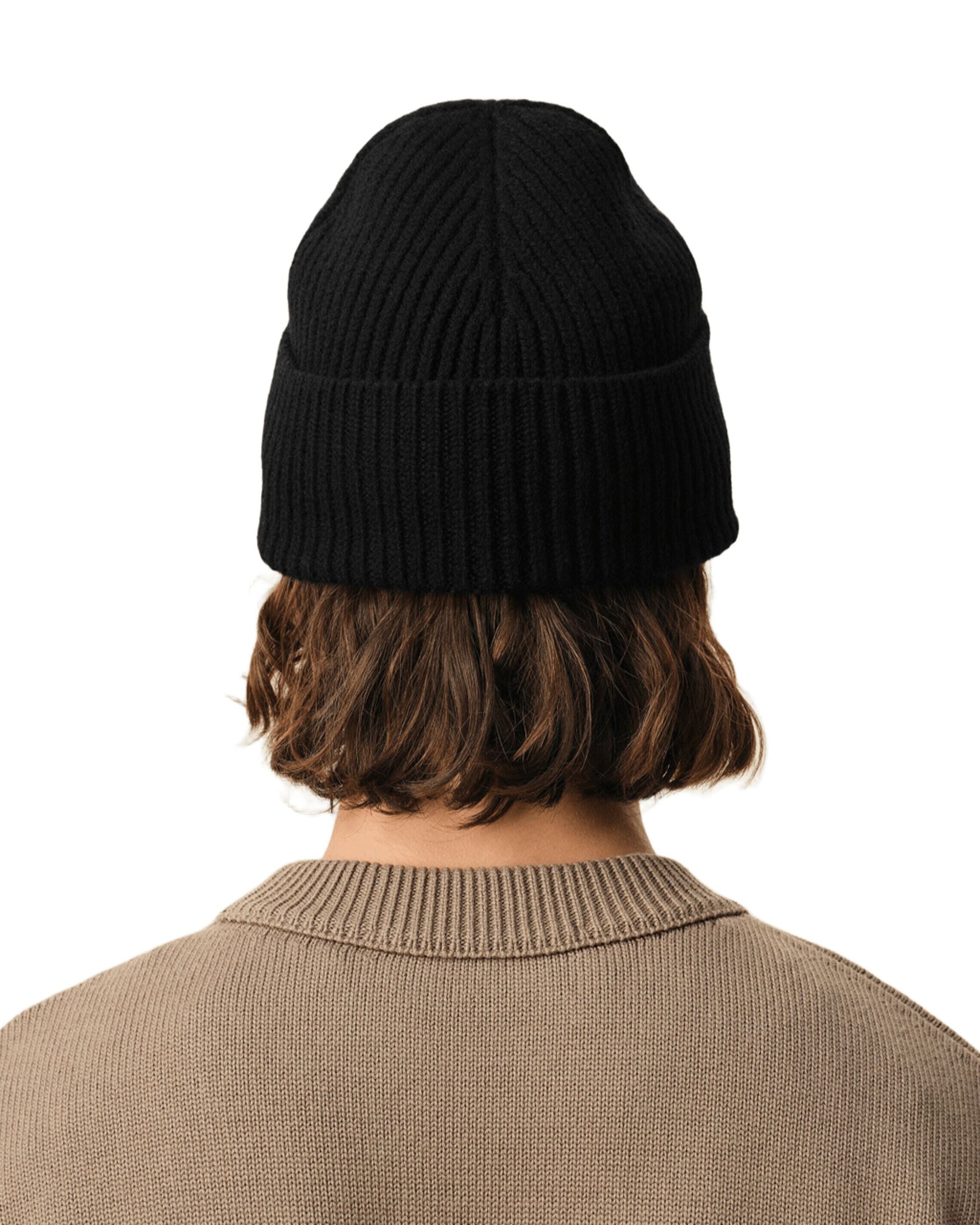 AMI FW25 Contrasted Ami De Coeur Wool Beanie 'Black' BFUHA116-018-009