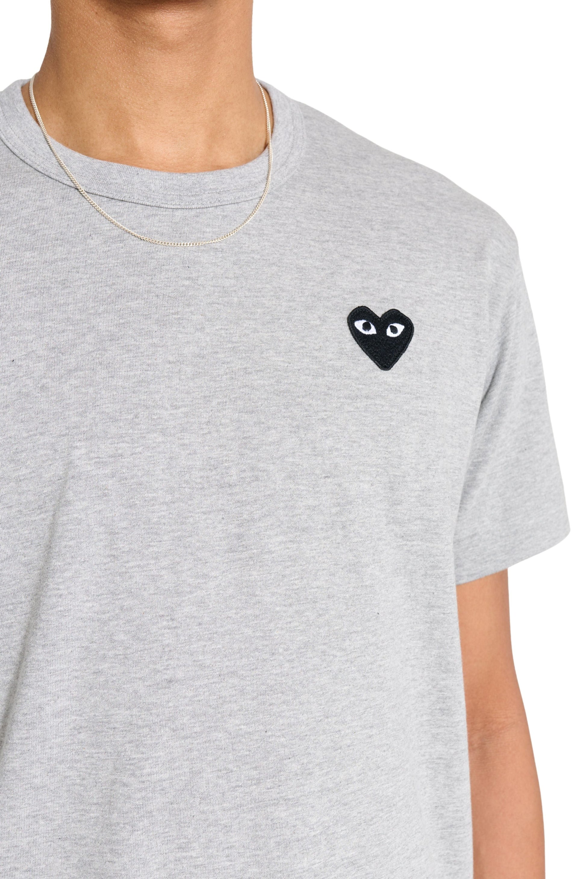 COMME des GARCONS PLAY SS25 Heart T-Shirt 'Grey' AX-T076-051-1