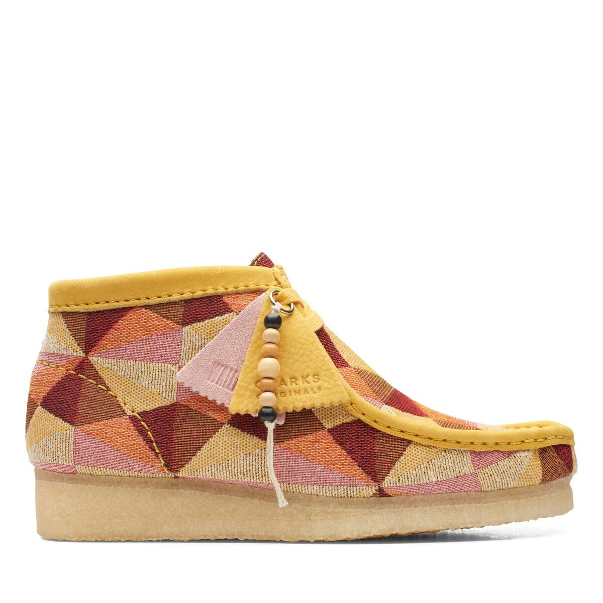 (WMNS) Clarks Wallabee Boots 'Yellow Combination' 26166092