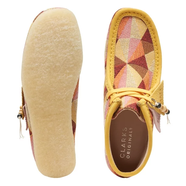 (WMNS) Clarks Wallabee Boots 'Yellow Combination' 26166092