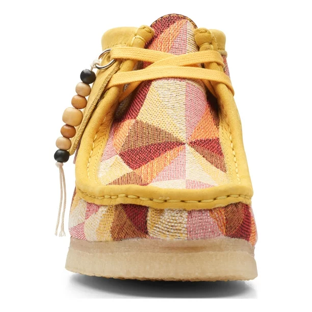 (WMNS) Clarks Wallabee Boots 'Yellow Combination' 26166092