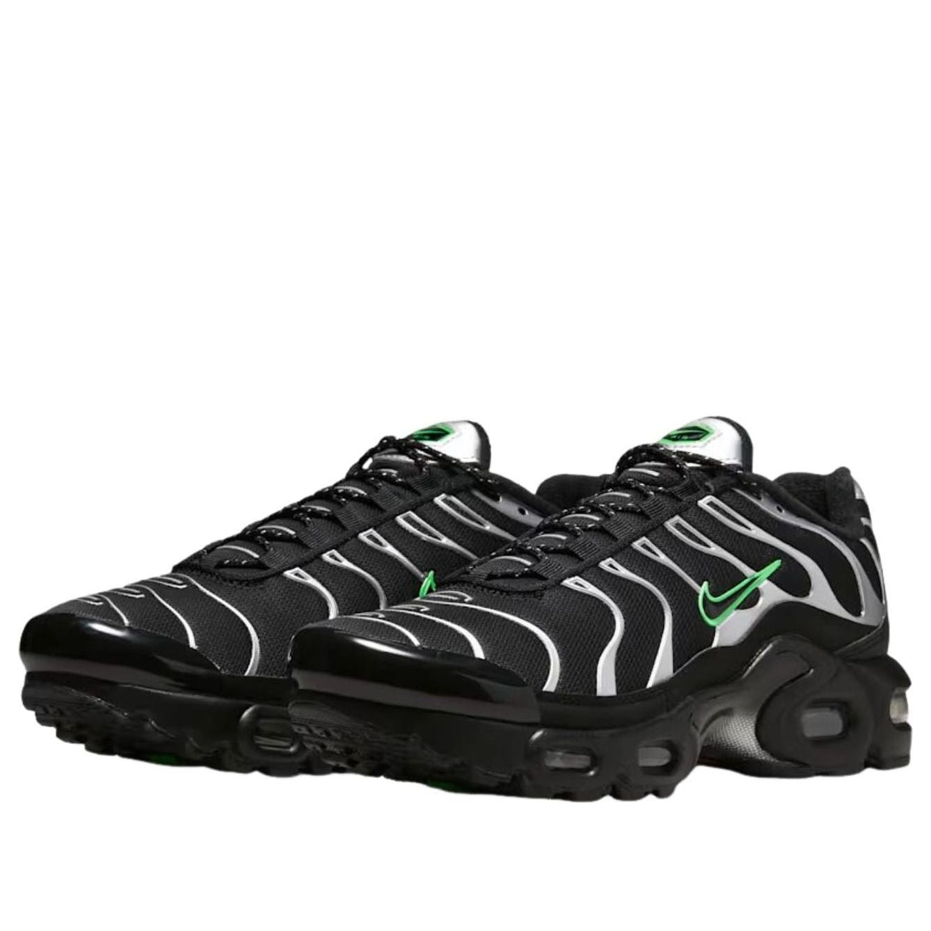 (GS) Nike Air Max Plus 'Black Green Strike Metallic Silver' DR8002-001
