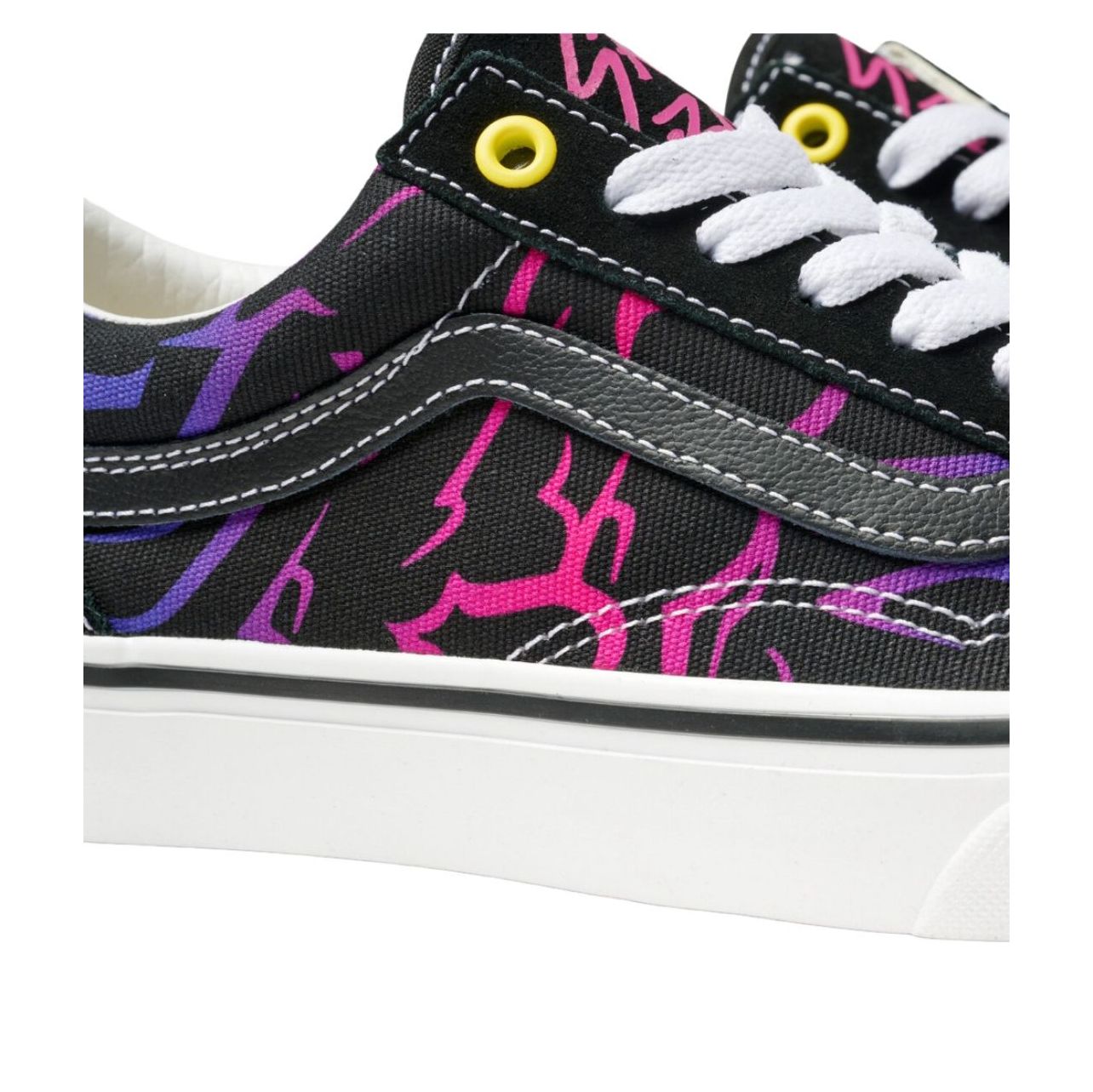 Vans x Kpop Demon Hunters Old Skool 'Black Pink' VN000E8WB9P