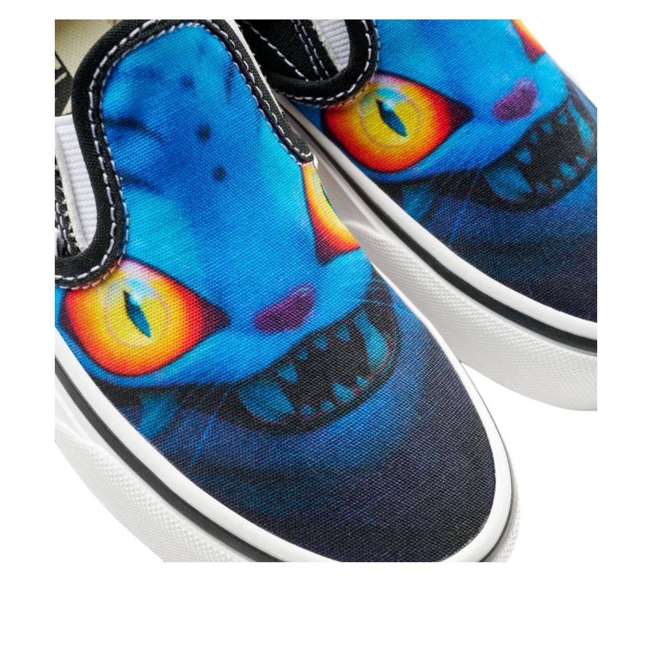 (GS) Vans x Kpop Demon Hunters Classic Slip-On 'Black' VN000EECBMA