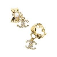 CHANEL 1986 1988 Cc Clip on Earrings