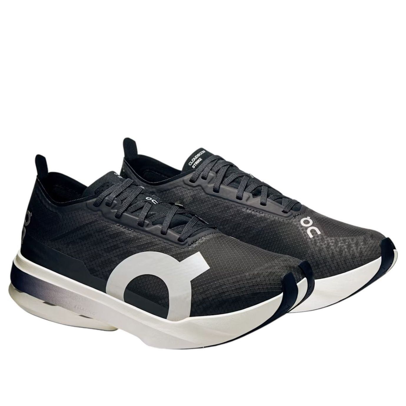 (WMNS) On Running Cloudboom Strike 'Black White' 3WE30470299