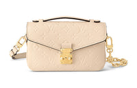 LOUIS VUITTON M46595 Pochette Métis East West