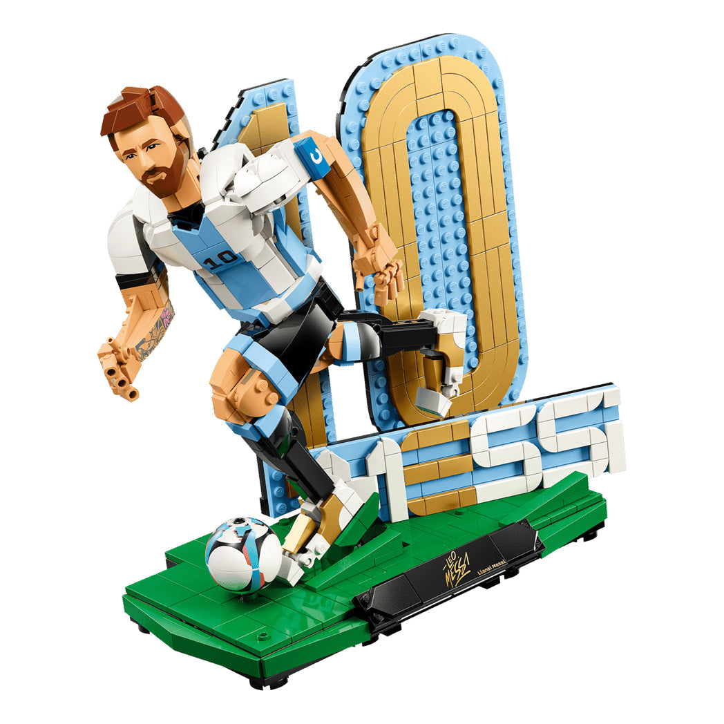 LEGO Lionel Messi Soccer Legend 43015