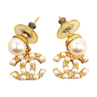 CHANEL Pre-Owned 2003 Faux Pearl &  Plated CC Push Back Drop Costume Earrings