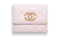 CHANEL 22c Early Spring Wallets