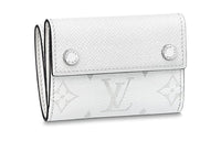 LOUIS VUITTON Discovery Wallets