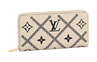 LOUIS VUITTON Zippy Wallet Cream