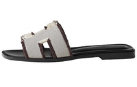 HERMES Oran Sandal Prunoir Canvas