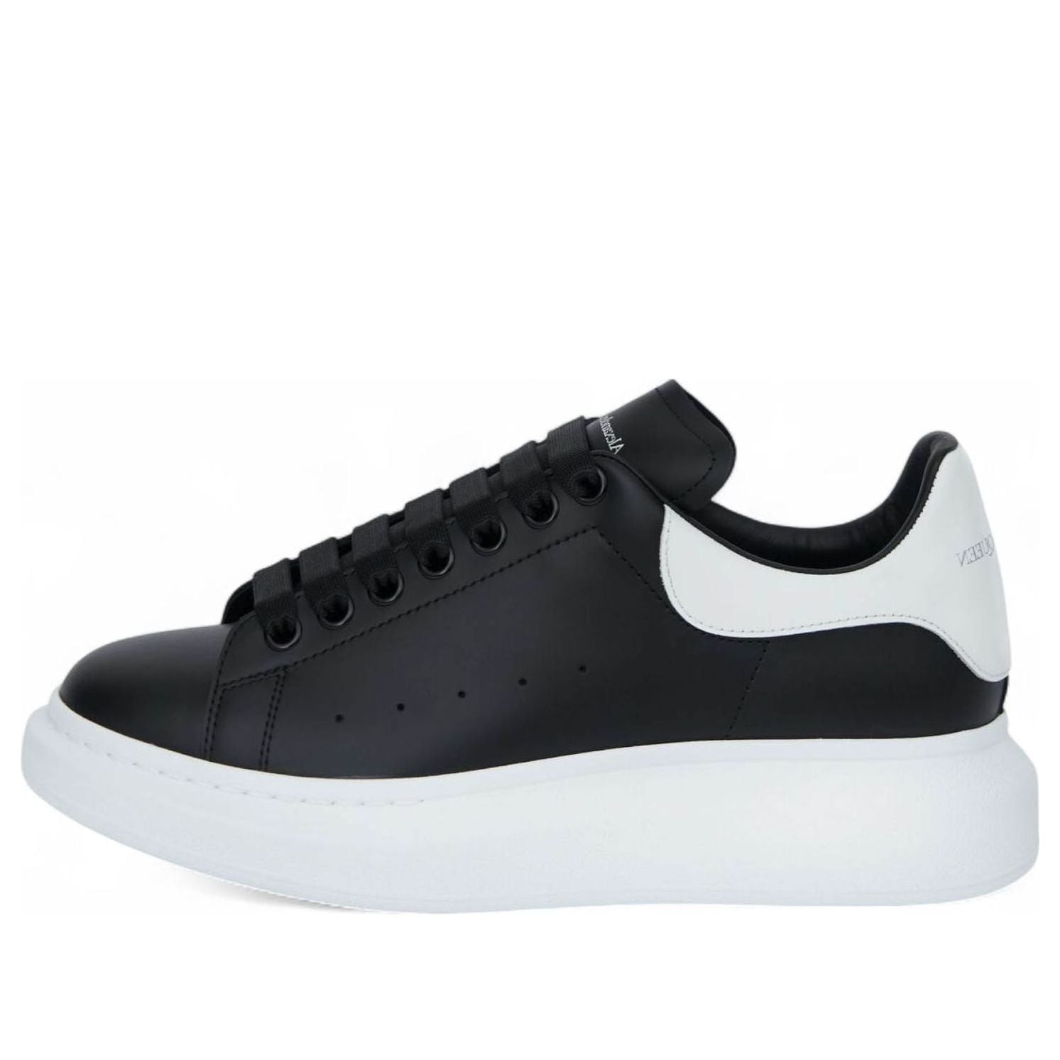 Alexander McQueen Oversized Sneaker 'Black White' 2024 553680-WIEEN-1070
