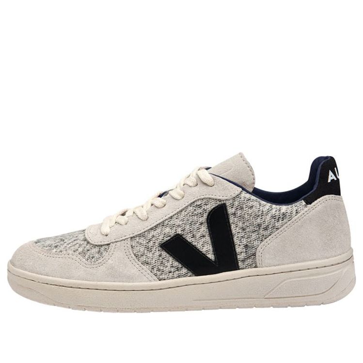 Veja V-10 'Flannel Snow Black' VX041439