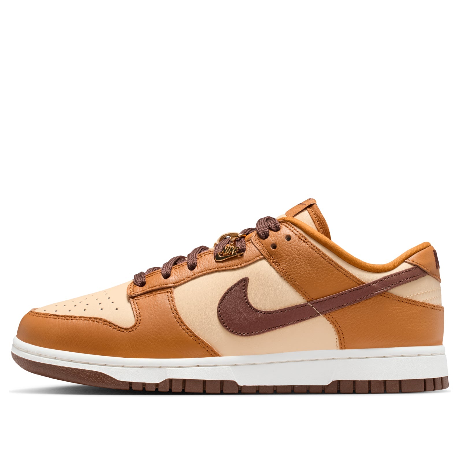 (WMNS) Nike Dunk Low SE 'Desert Ochre Cherry Charm' HQ7487-700